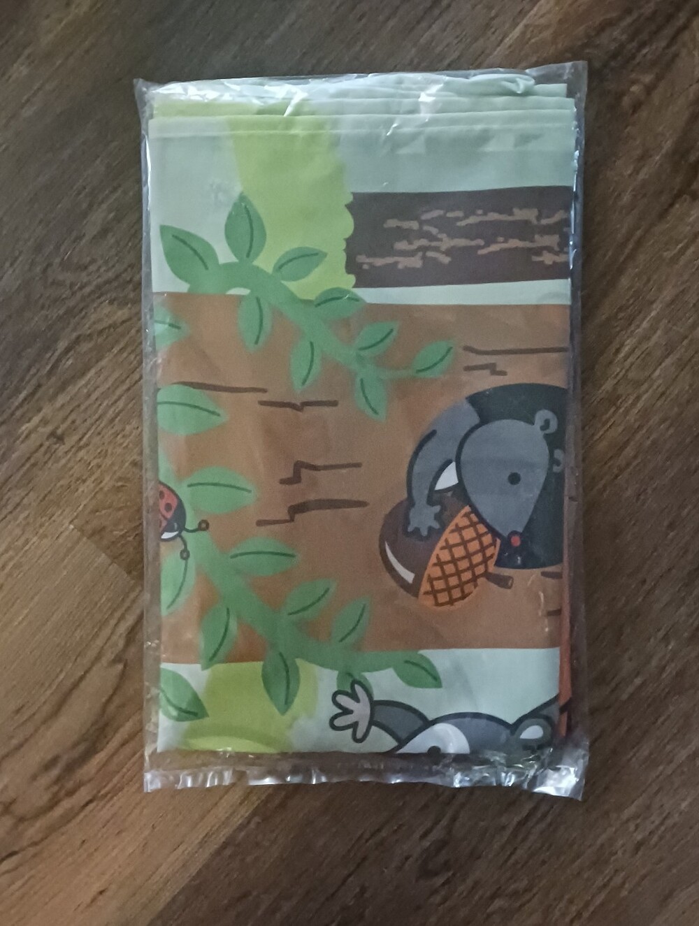 Brand New World Woodland Animals Sensory Play Tent — Green and Brown